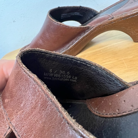 Born brown leather heeled sandals. Size 6 - Picture 5 of 5